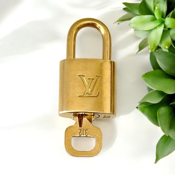 LOUIS VUITTON Gold Lock & Key #312 Set - Picture 1 of 6